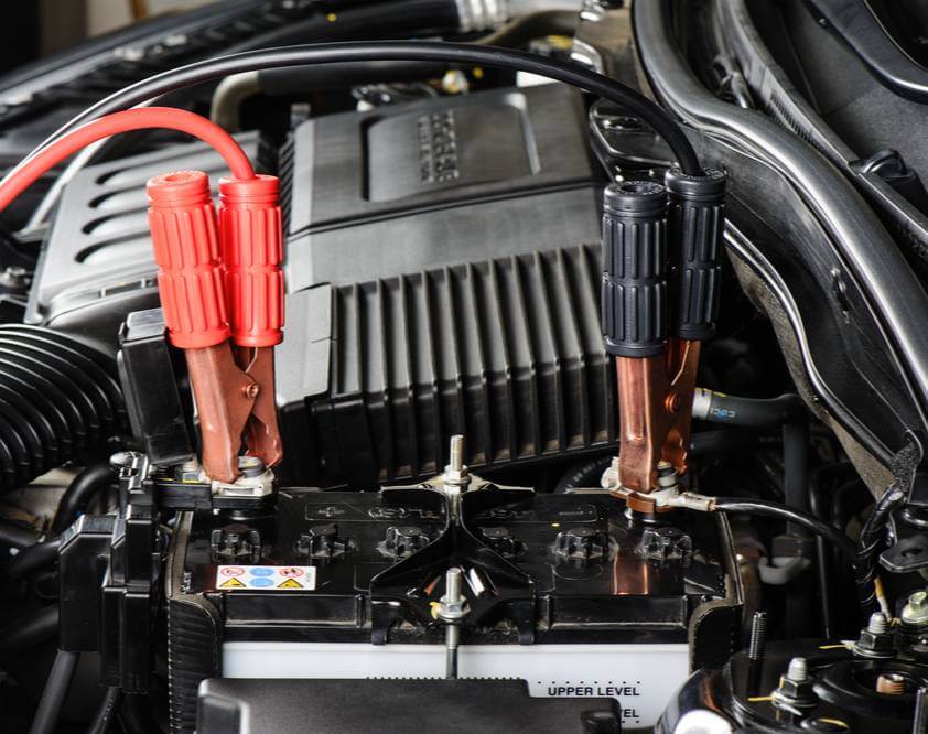 הדרך הנכונה להחליף מצבר בעידן המודרני