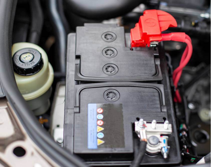 צריכים להחליף מצבר אפשר לעשות את זה בפשטות!